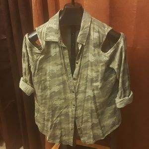 Maurices Large open shoulder button up.